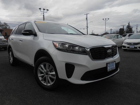 Used 2019 Kia Sorento AWD V6 image 1