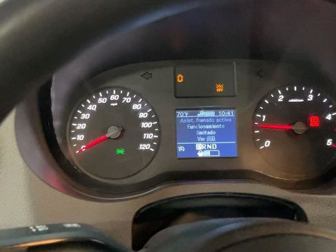 Used 2022 Mercedes-Benz Sprinter 2500 image 35