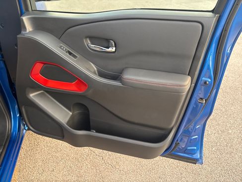 Used 2024 Nissan Frontier Pro-X w/ Pro Convenience Package image 32