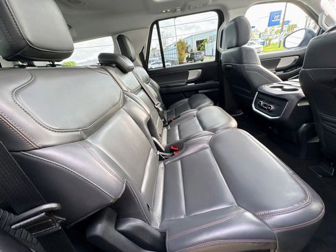 Used 2025 Ford Expedition Max Active RWD image 14