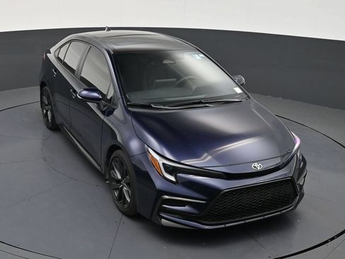 Used 2025 Toyota Corolla XSE FWD image 18