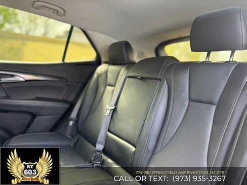 Used 2023 Buick Envision Essence FWD image 9