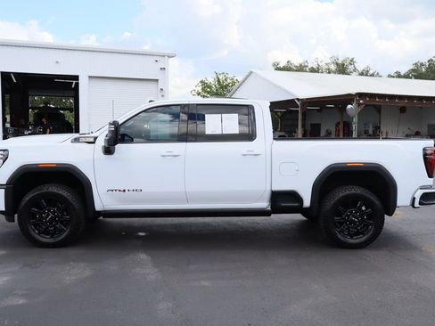 Certified 2025 GMC Sierra 2500 AT4 w/ AT4 Premium Plus Package AWD/4WD image 6
