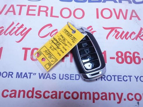 Used 2023 Hyundai Elantra Limited image 43