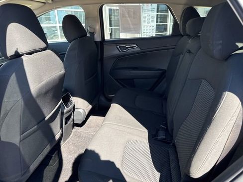 Used 2023 Kia Sportage LX image 29