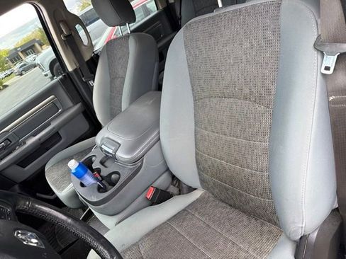 Used 2019 RAM 1500 Big Horn AWD/4WD image 11