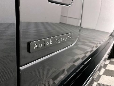 Used 2024 Land Rover Range Rover Autobiography AWD/4WD image 36