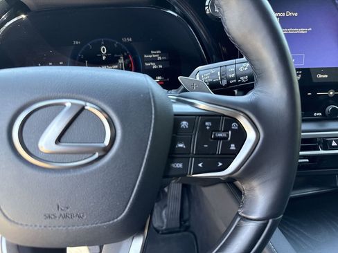 Used 2025 Lexus RX 350 Premium w/ Accessory Package (Z1) FWD image 27