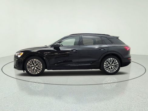 Used 2024 Audi Q8 e-tron Premium Plus w/ Premium Plus Package AWD/4WD image 8