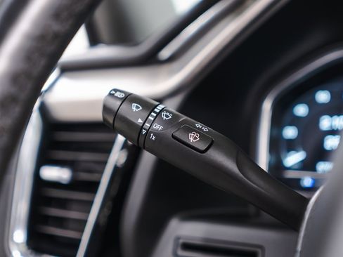 Used 2024 GMC Sierra 3500 Denali image 21