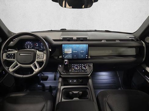 Certified 2024 Land Rover Defender 130 X-Dynamic SE image 9