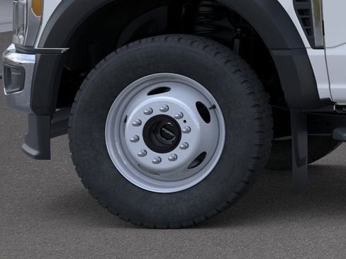 New 2025 Ford F550 4x4 Regular Cab Super Duty image 19