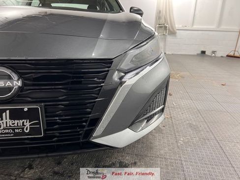 Used 2025 Nissan Altima 2.5 SV FWD image 13