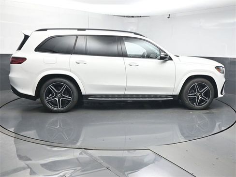 New 2025 Mercedes-Benz GLS 450 4MATIC image 8