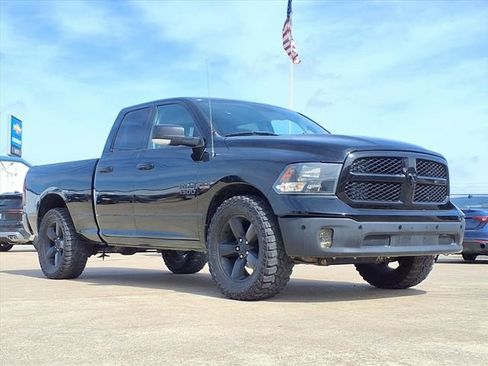 Used 2019 RAM 1500 Big Horn image 3