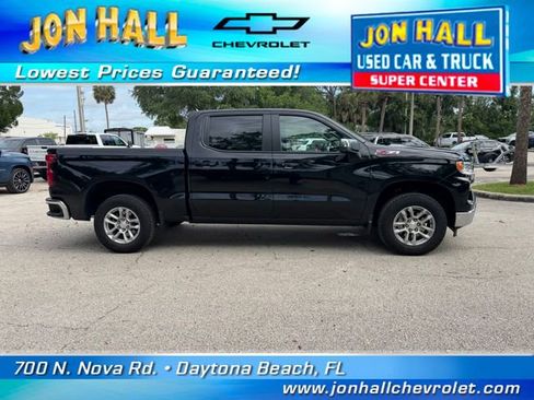 Used 2024 Chevrolet Silverado 1500 LT AWD/4WD image 16