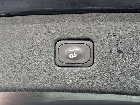 Certified 2023 Ford Edge SEL w/ Convenience Package image 28