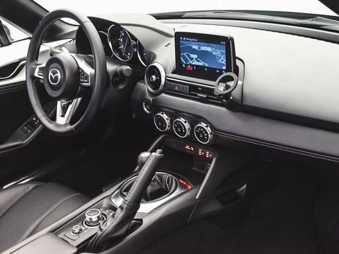 Used 2023 MAZDA MX-5 Miata Grand Touring RWD image 34