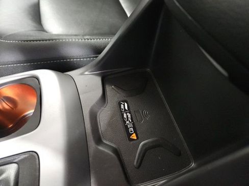 Used 2019 Chevrolet Colorado ZR2 w/ LPO, Premium Interior Package image 26