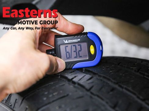 Used 2024 Jeep Wrangler Unlimited AWD/4WD image 32