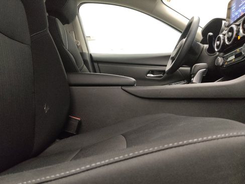 Used 2024 Nissan Sentra SV FWD image 21