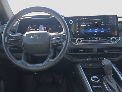 Used 2024 Chevrolet Colorado Trail Boss w/ Technology Package AWD/4WD image 13
