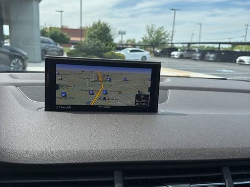 Used 2017 Audi Q7 2.0T Premium Plus AWD/4WD image 8