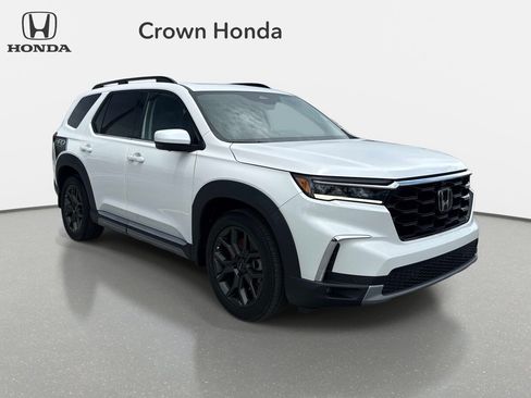 Certified 2023 Honda Pilot Elite image 6