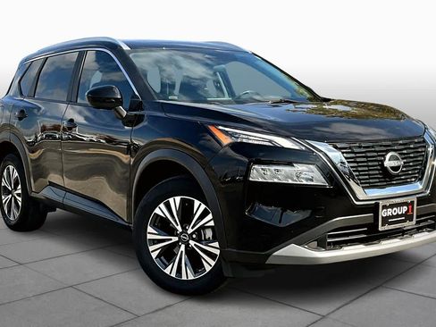 Used 2023 Nissan Rogue SV w/ SV Premium B Package image 2