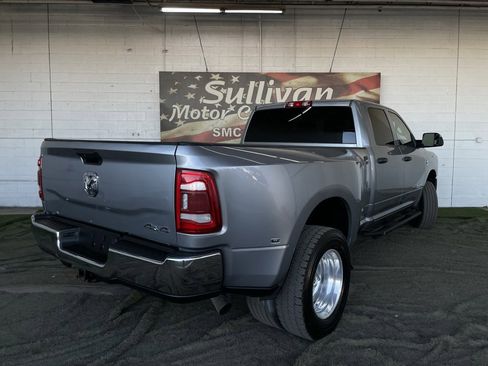 Used 2020 RAM 3500 Tradesman w/ Chrome Appearance Group image 5