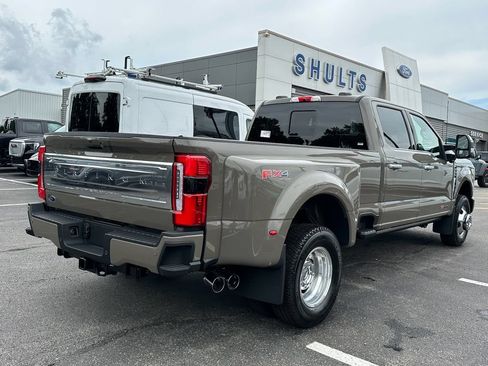 New 2026 Ford F350 Platinum w/ Platinum Plus Package AWD/4WD image 33