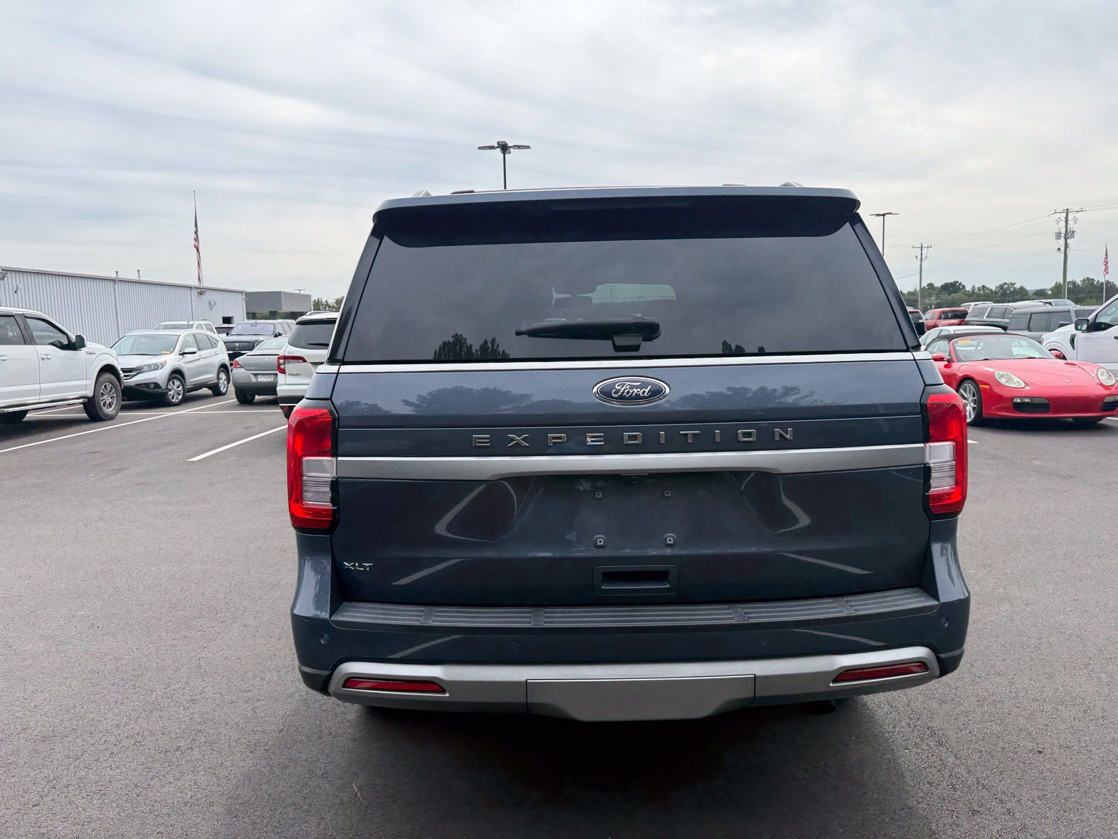 Used 2022 Ford Expedition XLT RWD image 6