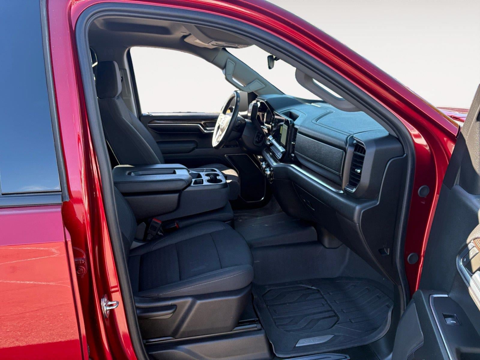 Certified 2024 GMC Sierra 1500 Elevation w/ LPO, Elevation Black Package AWD/4WD image 15