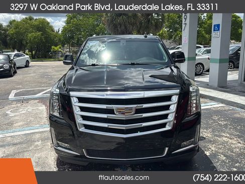 Used 2016 Cadillac Escalade 2WD image 2