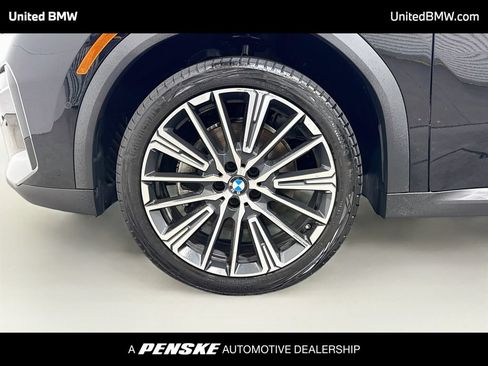 Used 2026 BMW X2 xDrive28i w/ Technology Package AWD/4WD image 2