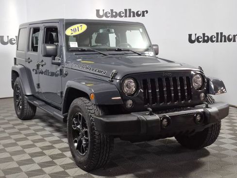 Used 2017 Jeep Wrangler Unlimited Sahara AWD/4WD image 1