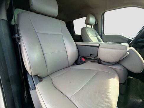 Used 2022 Ford F250 XL w/ STX Appearance Package image 32