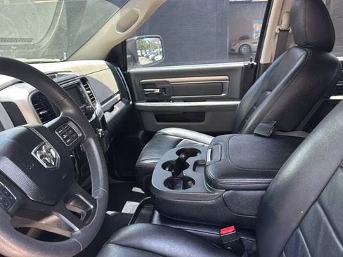 Used 2019 RAM 1500 Classic SLT RWD image 13