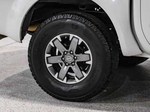 Used 2019 Nissan Frontier PRO-4X image 48