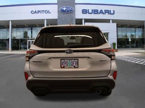 Used 2025 Subaru Forester Touring image 4