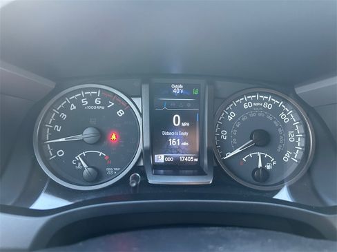 Used 2023 Toyota Tacoma TRD Sport w/ Technology Package image 14