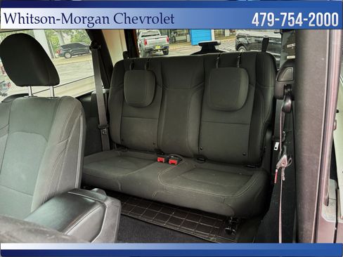 Used 2018 Jeep Wrangler Sport AWD/4WD image 21