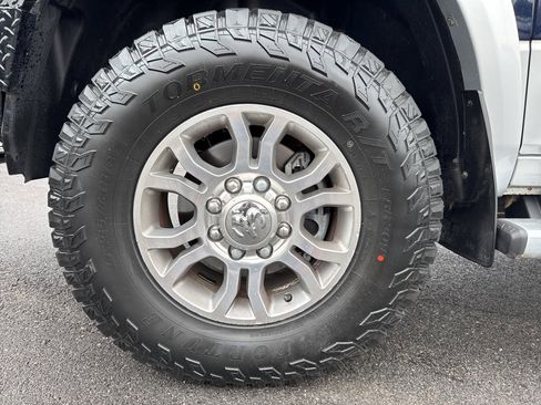 Used 2015 RAM 2500 Laramie w/ Convenience Group image 18