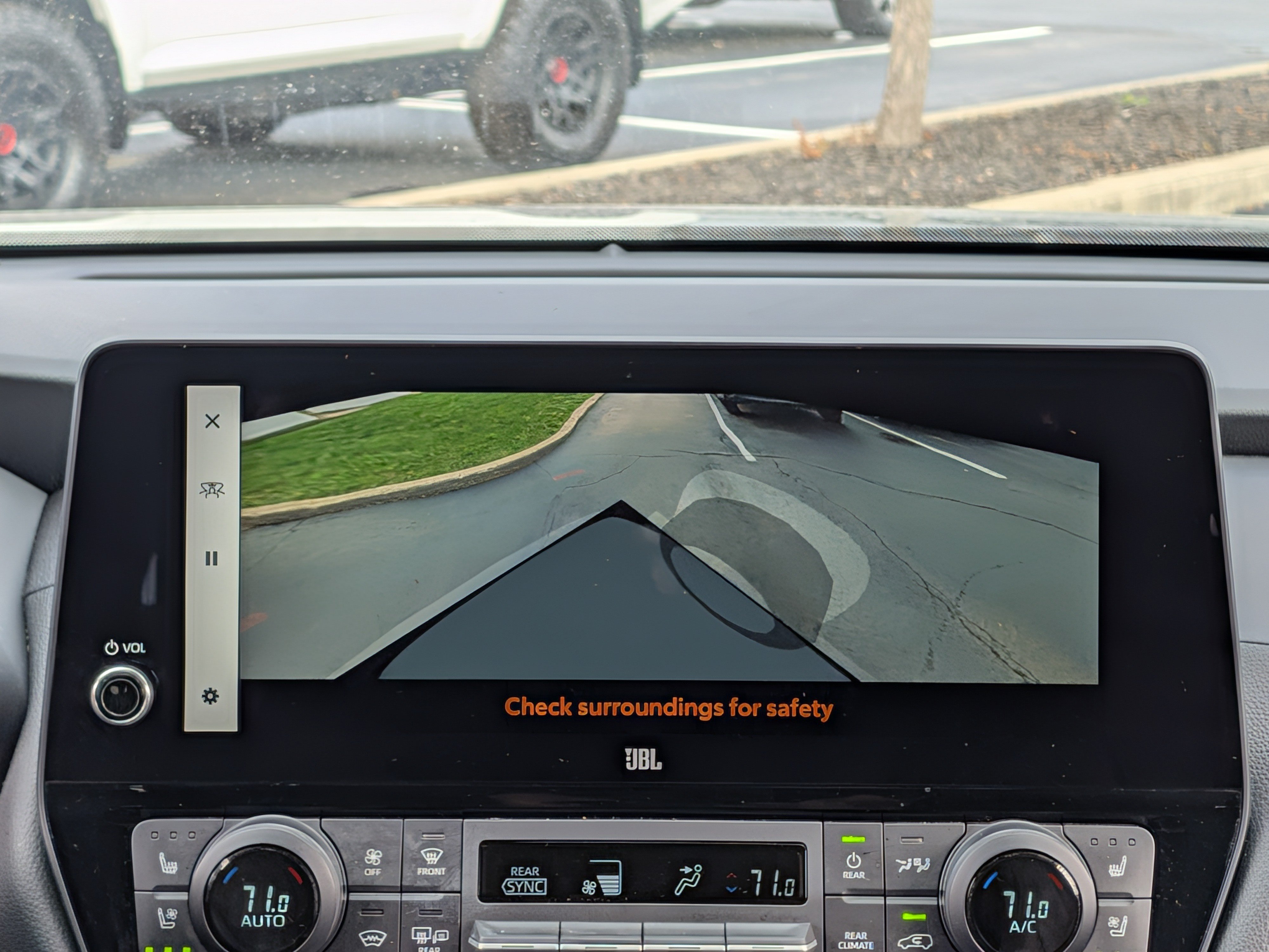 Used 2024 Toyota Grand Highlander AWD image 37