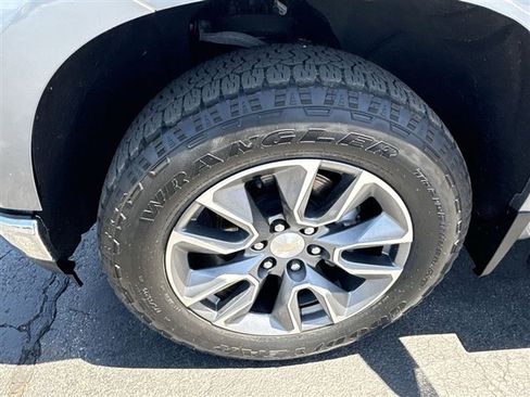 Certified 2022 Chevrolet Silverado 1500 LT AWD/4WD image 31