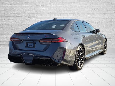 New 2026 BMW M5 w/ Carbon Package image 4