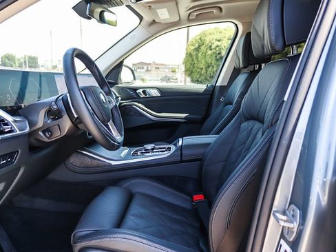 Used 2026 BMW X7 xDrive40i w/ Premium Package AWD/4WD image 18