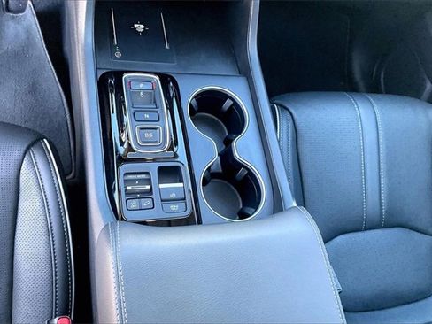 Used 2023 Honda Pilot Elite image 13