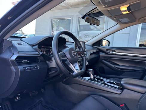 Used 2023 Nissan Altima 2.5 SV image 12