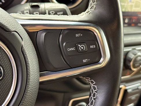 Used 2023 Jeep Wrangler Unlimited Sahara w/ Cold Weather Group image 18